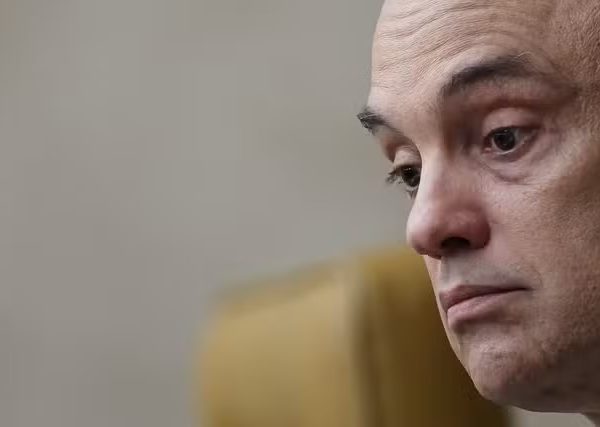 Veja o que disse Moraes ao impor novas restrições a Marcos do Val