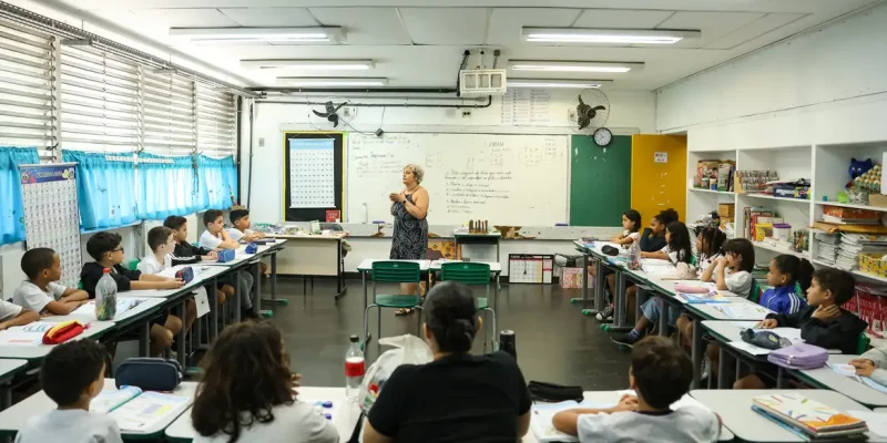 Carteira nacional do professor será entregue em outubro, anuncia ME