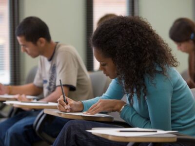 Fies 2025 abre inscrições para mais de 58 mil vagas remanescentes