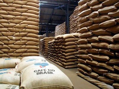 Recorde do século: Espírito Santo deve fechar 2025 com US,25 bilhão na exportação de café