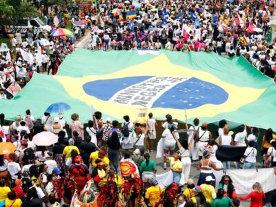 Marcha das Mulheres Negras por Reparação e Bem Viver amplifica voz de milhares de participantes em Brasília