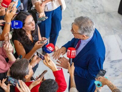 Governo do Brasil enviará 40 toneladas de insumos para garantir hemodiálise de cerca de 16 mil pacientes na Venezuela