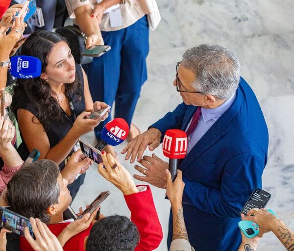 Governo do Brasil enviará 40 toneladas de insumos para garantir hemodiálise de cerca de 16 mil pacientes na Venezuela