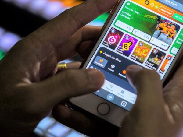 SUS inicia teleatendimento para quem enfrenta problemas com jogos e apostas SUS inicia teleatendimento para quem enfrenta problemas com jogos e apostas