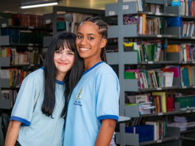 Pé-de-Meia amplia permanência escolar e ajuda jovens a projetar o futuro