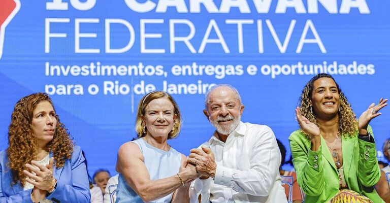 É preciso que todos os entes estejam trabalhando juntos para que as coisas dêem certo”, diz Lula durante Caravana Federativa em Niterói (RJ)