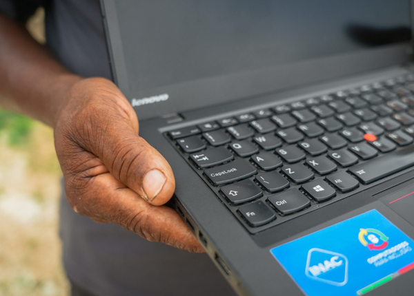 Programa Computadores para Inclusão destina mais de 800 equipamentos para pessoas com Transtorno do Espectro Autista