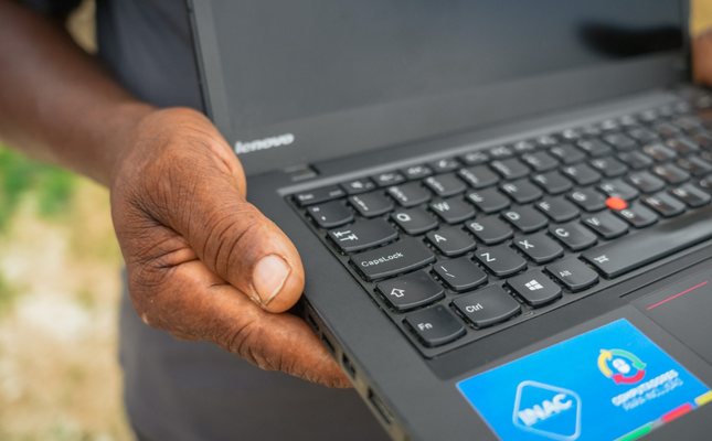 Programa Computadores para Inclusão destina mais de 800 equipamentos para pessoas com Transtorno do Espectro Autista
