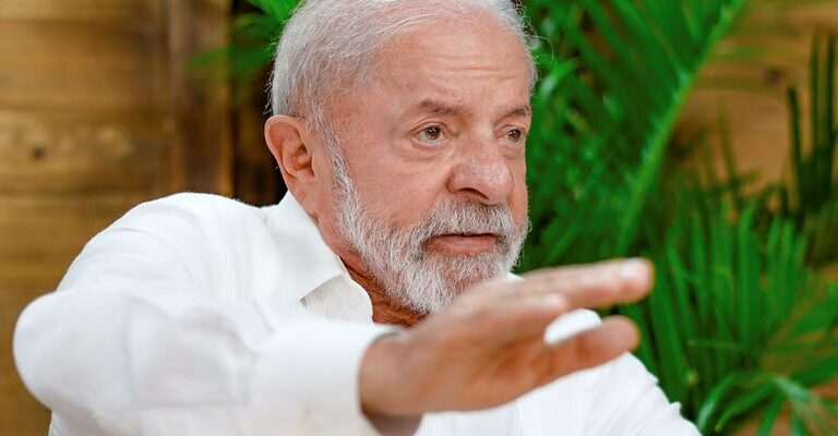 Nunca na história do Brasil houve tanto atendimento aos prefeitos quanto agora”, diz Lula, em Salvador