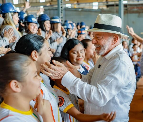 Ambientalmente, vai ser a estrada mais moderna do mundo”, diz Lula sobre as obras na BR-319