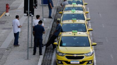 Move Brasil: motoristas de aplicativo e taxistas já podem solicitar análise de crédito para renovação de frota Move Brasil: motoristas de aplicativo e taxistas já podem solicitar análise de crédito para renovação de frota
