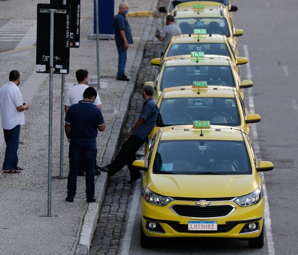 Move Brasil: motoristas de aplicativo e taxistas já podem solicitar análise de crédito para renovação de frota Move Brasil: motoristas de aplicativo e taxistas já podem solicitar análise de crédito para renovação de frota