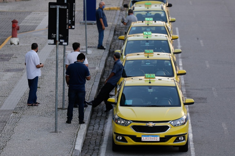 Move Brasil: motoristas de aplicativo e taxistas já podem solicitar análise de crédito para renovação de frota Move Brasil: motoristas de aplicativo e taxistas já podem solicitar análise de crédito para renovação de frota
