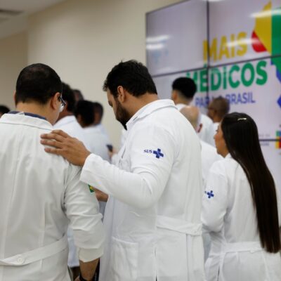 Governo do Brasil cria política integrada para formação médica Governo do Brasil cria política integrada para formação médica