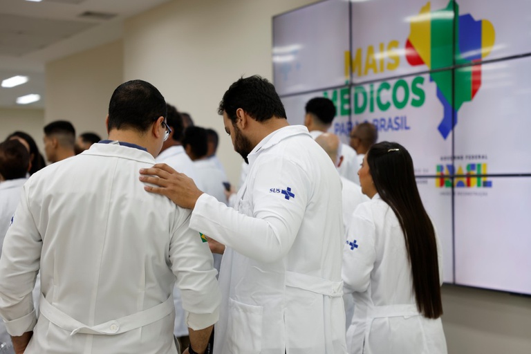 Governo do Brasil cria política integrada para formação médica Governo do Brasil cria política integrada para formação médica