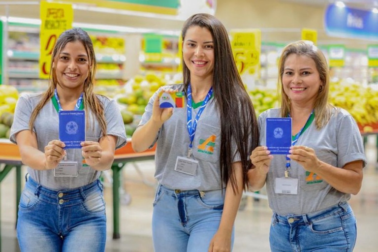 Brasil tem menor desemprego da série histórica para trimestre encerrado em fevereiro: 5,8% Brasil tem menor desemprego da série histórica para trimestre encerrado em fevereiro: 5,8%