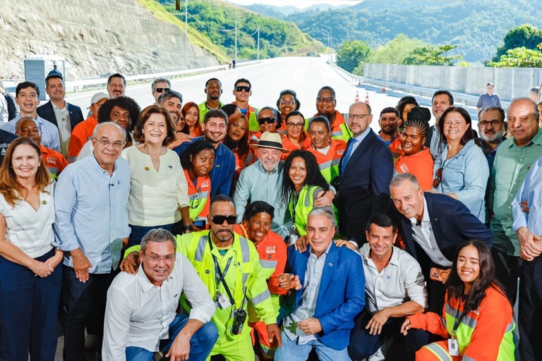 Nunca houve tanto investimento simultâneo como agora”, diz Lula, ao entregar primeira etapa da nova Serra das Araras