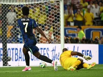 Brasil vence Haiti por 3×0 com brilho de Matheus Cunha e Vini Jr e assume liderança do grupo Brasil vence Haiti por 3×0 com brilho de Matheus Cunha e Vini Jr e assume liderança do grupo