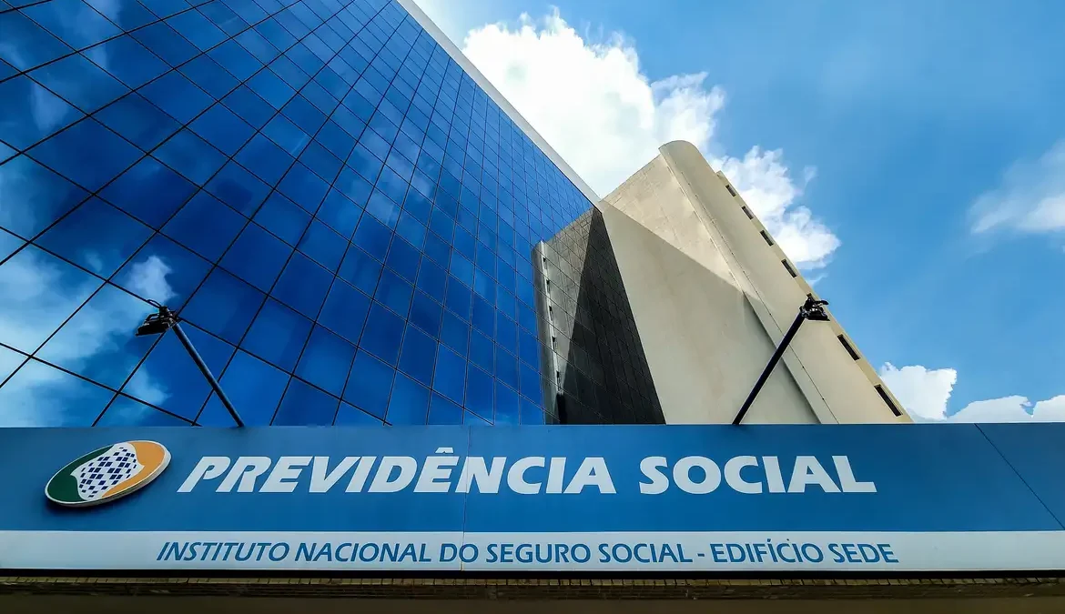 PF indicia Careca do INSS e mais 47 por esquema de descontos ilegais PF indicia Careca do INSS e mais 47 por esquema de descontos ilegais