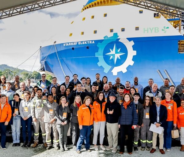 Presidente Lula destaca importância do desenvolvimento da indústria naval nacional durante visita à construção de embarcações offshore Presidente Lula destaca importância do desenvolvimento da indústria naval nacional durante visita à construção de embarcações offshore