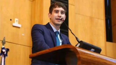 Justiça Federal absolve Lucas Polese de acusações de homofobia e ofensas contra Contarato Justiça Federal absolve Lucas Polese de acusações de homofobia e ofensas contra Contarato