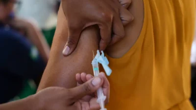 Com 13 casos de sarampo, São Paulo alerta para reforço na vacinação Com 13 casos de sarampo, São Paulo alerta para reforço na vacinação